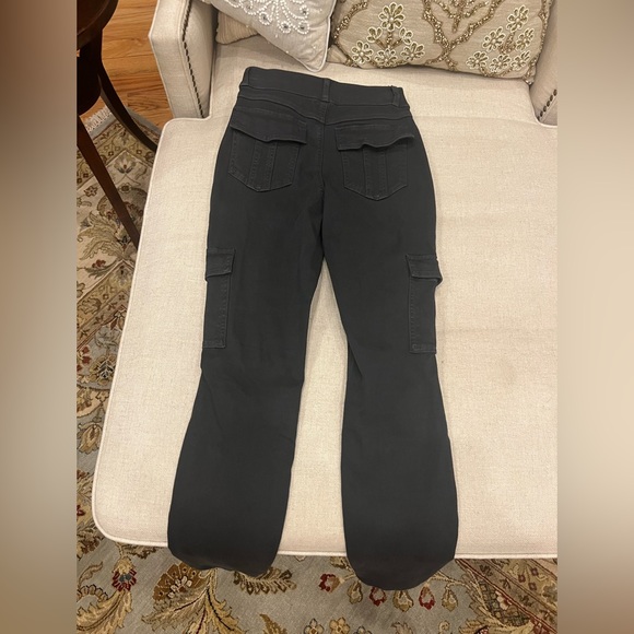 Spanx Stretch Twill Ankle Cargo Pant in Washed Black | Spanx Cargo Pant - Picture 11 of 13